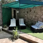 Stari Dvori * Poljica (Hvar)