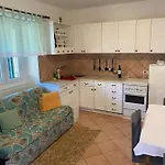 Stari Dvori Poljica (Hvar)