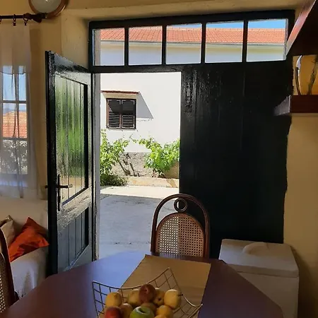 Stari Dvori Poljica (Hvar)
