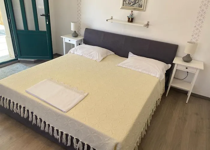 Stari Dvori Ferienhaus *